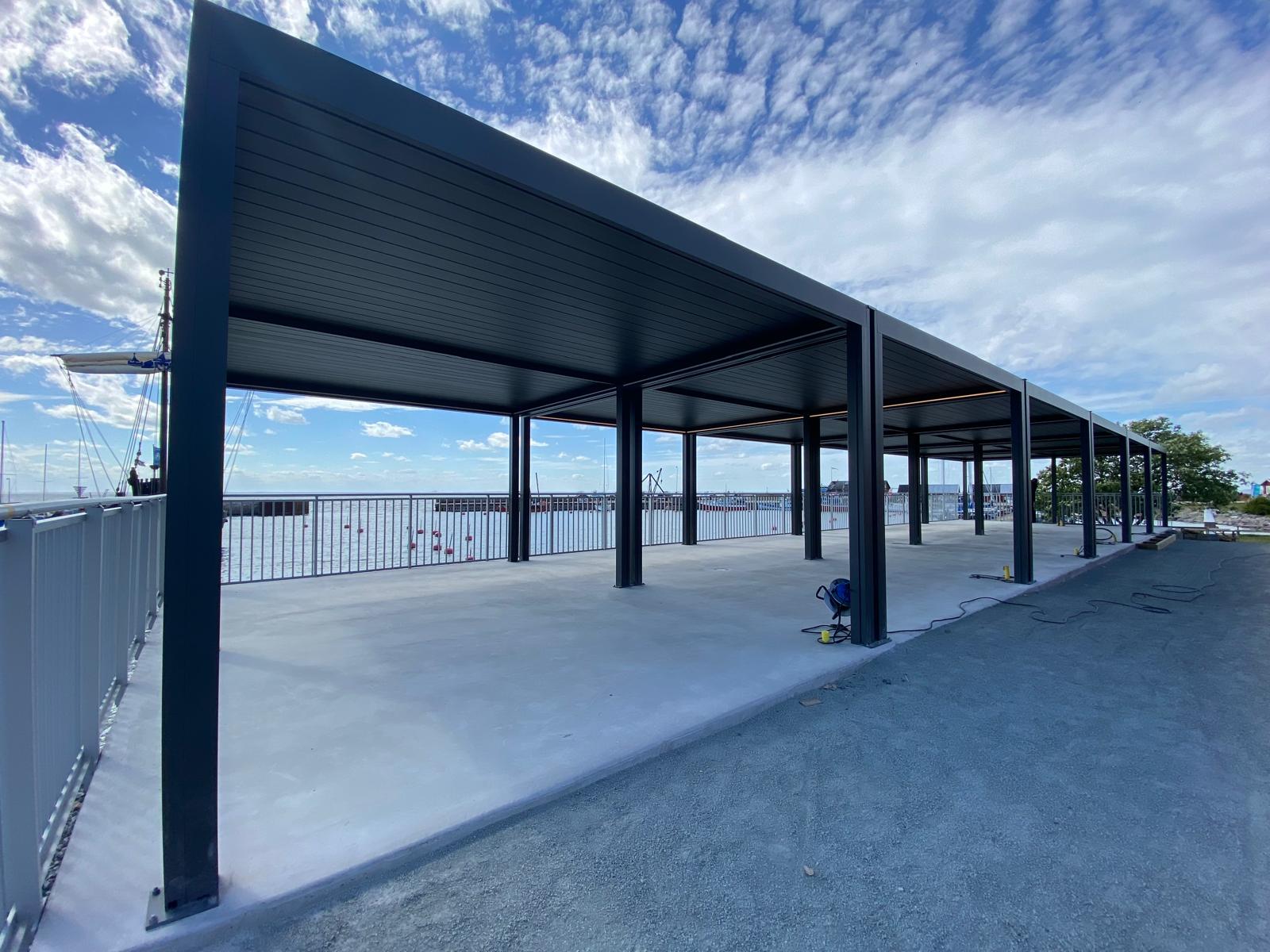 Stor Pergolux pergola monterad